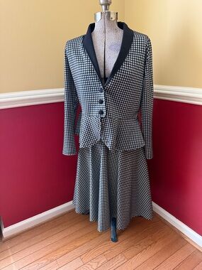 Heart of Haute B&W Checked Suit - L/XL